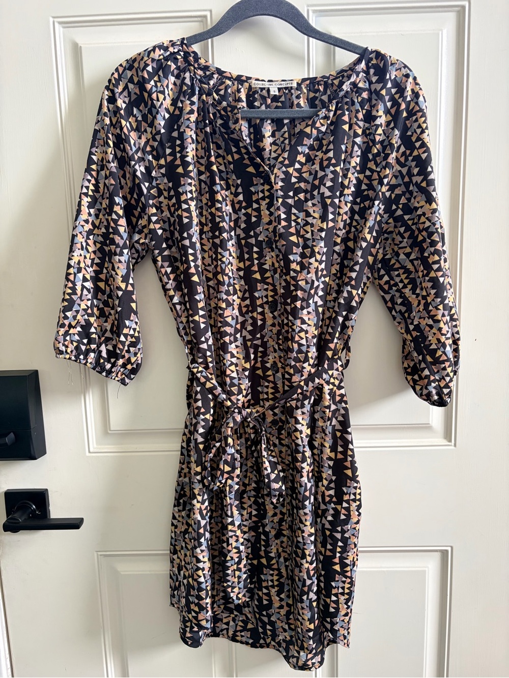 Collective Concepts Black Geometric Tie-Waist Mini Dress